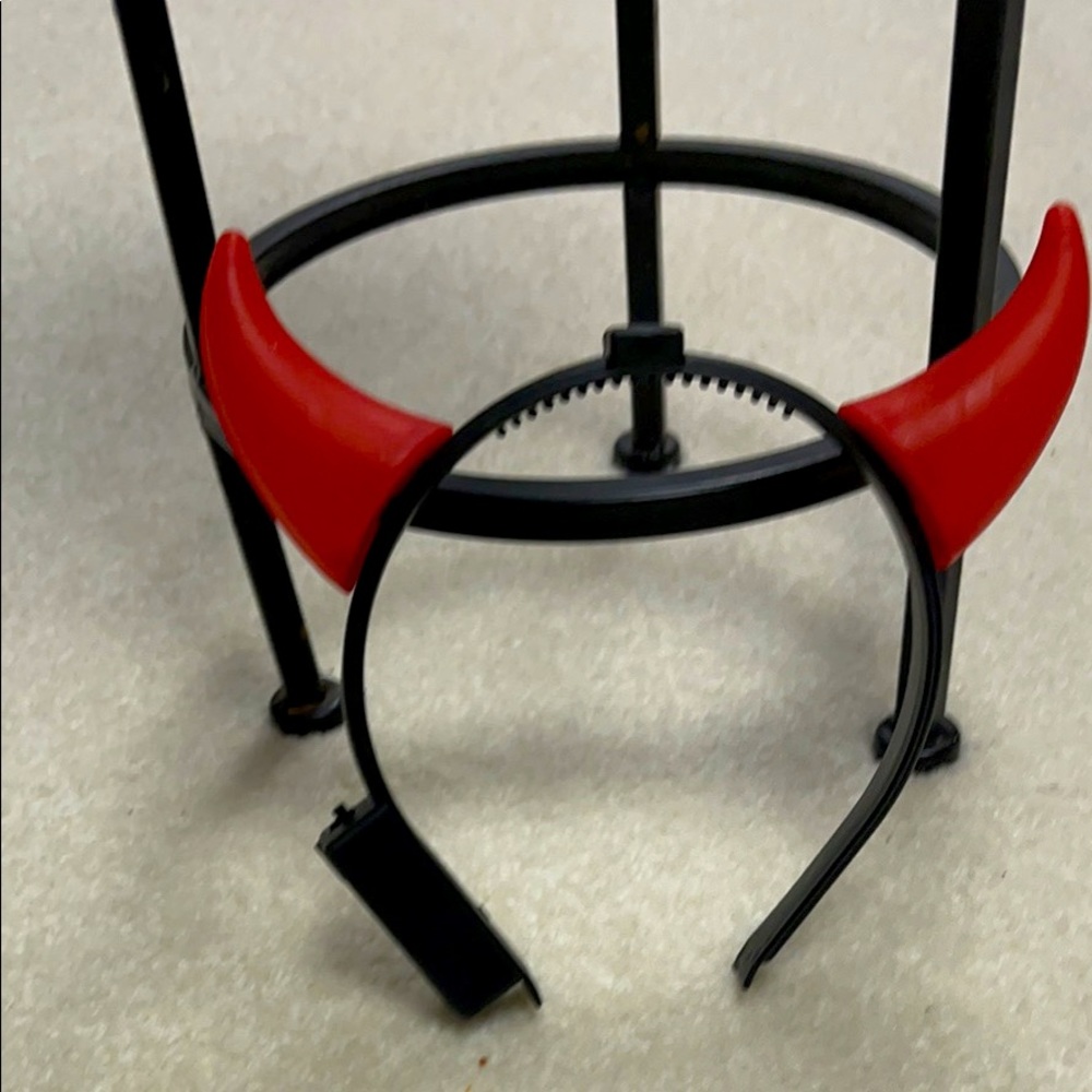 Halloween costume devil 👿 horns with lights 2 avl